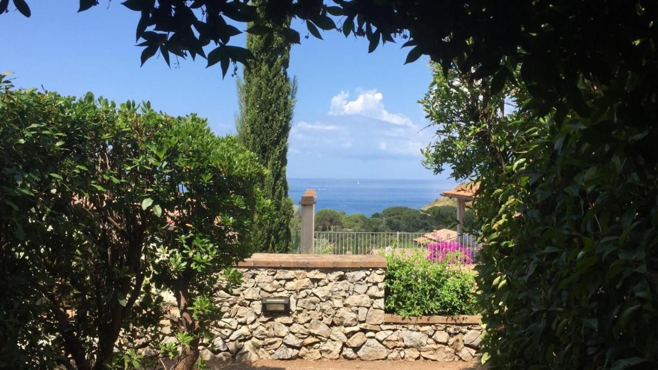 Nisportino, Elba. Bilocale Con Patio Vista Mare. Villa Casale Gastagno Kültér fotó
