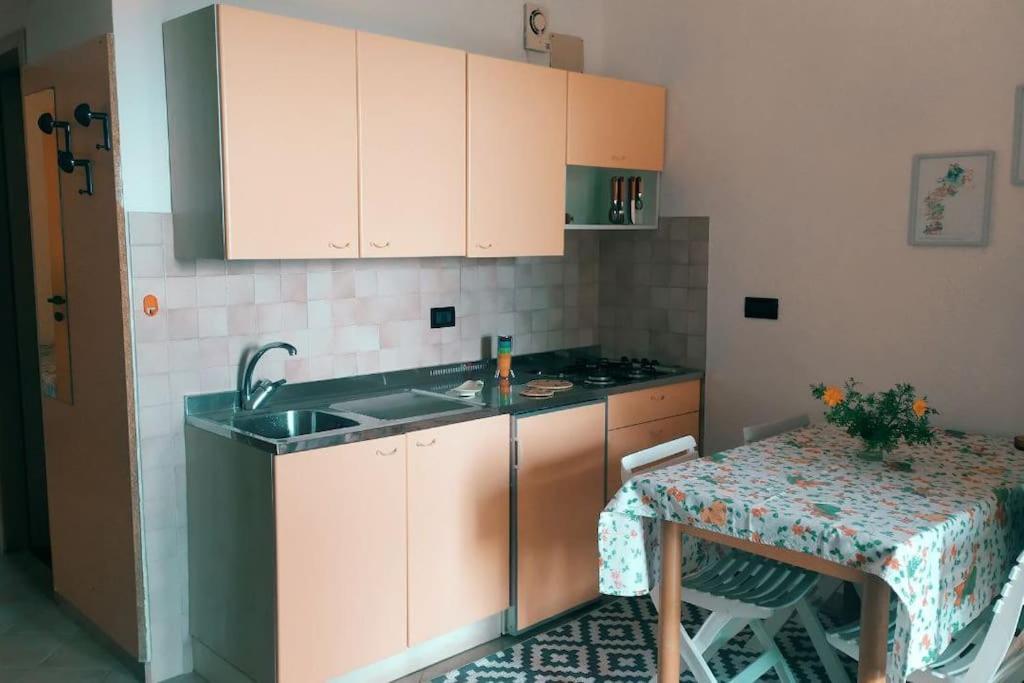 Nisportino, Elba. Bilocale Con Patio Vista Mare. Villa Casale Gastagno Kültér fotó